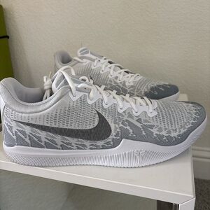 Nike White and Gray Sneakers